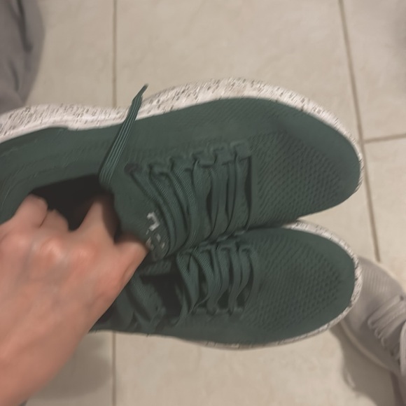 APL sneakers GREAT DEAL - Picture 2 of 5